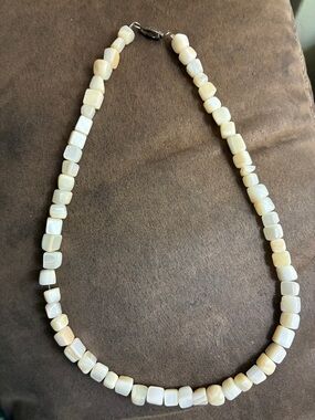 Vintage or Antique Cream Mother of Pearl Beaded Shell Necklace